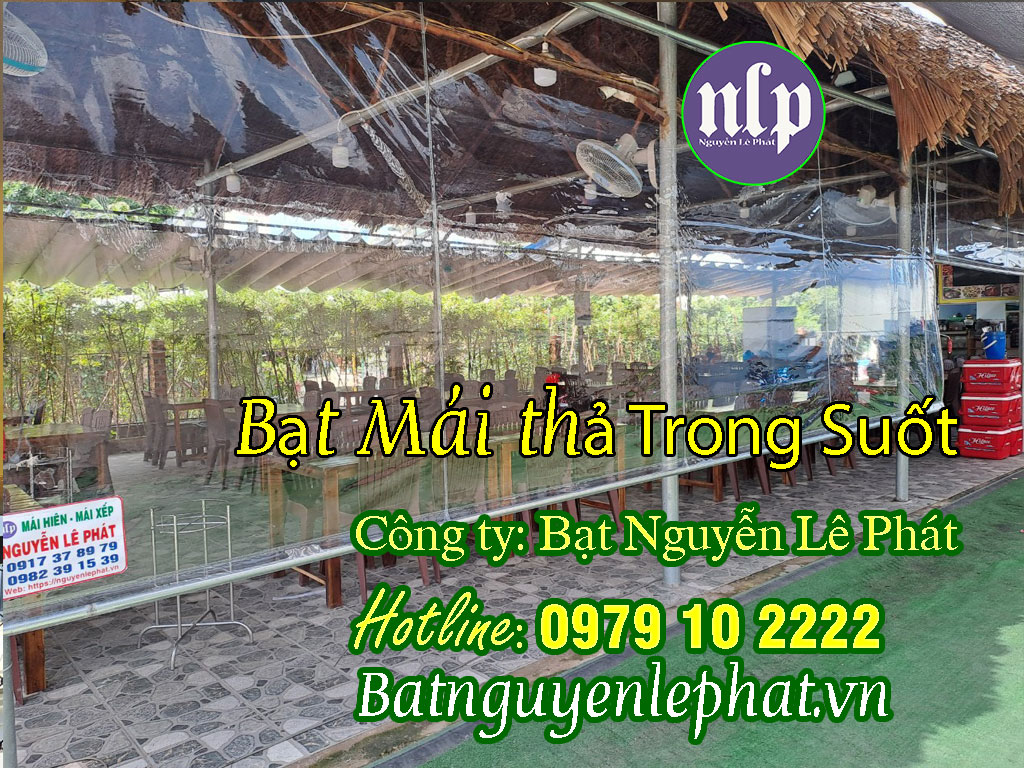 Bạt che nắng ban công tự cuốn trong suốt